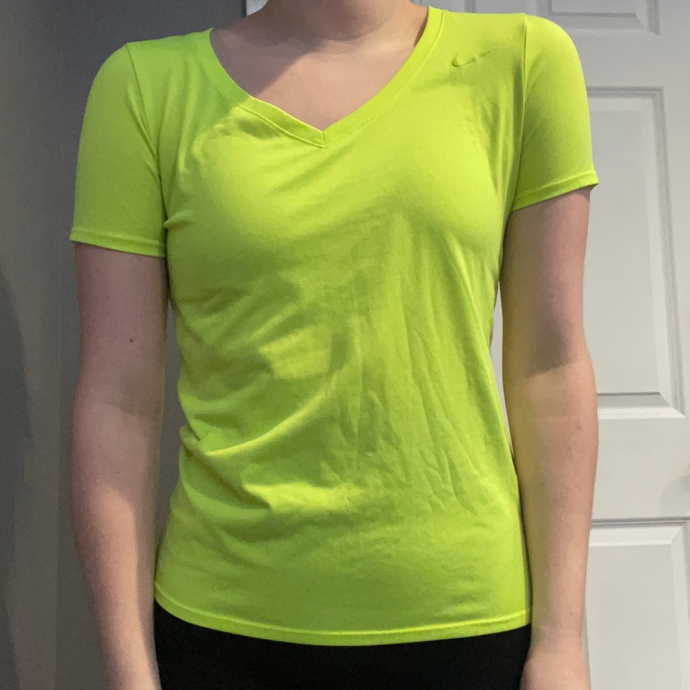 dri fit nike tee